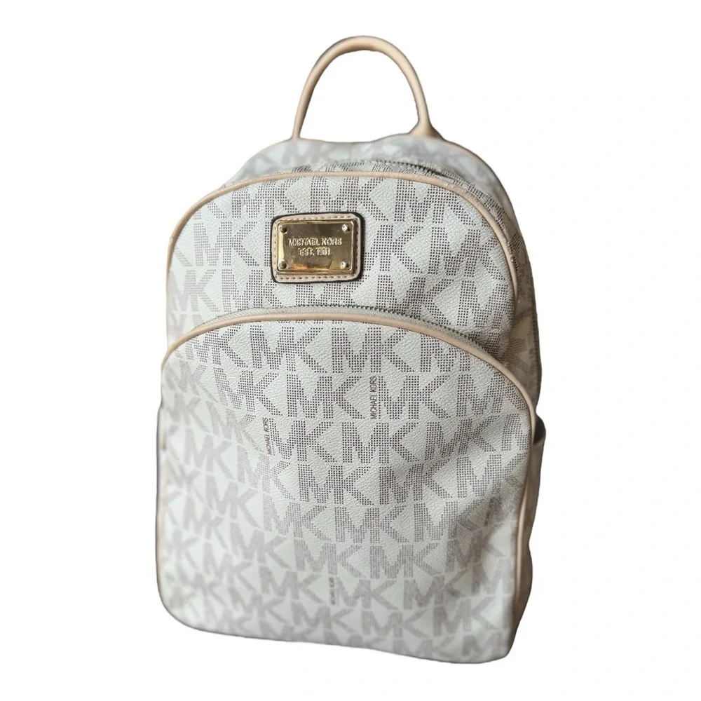 Michael Kors Jet Set Backpack - Picture 3 of 10